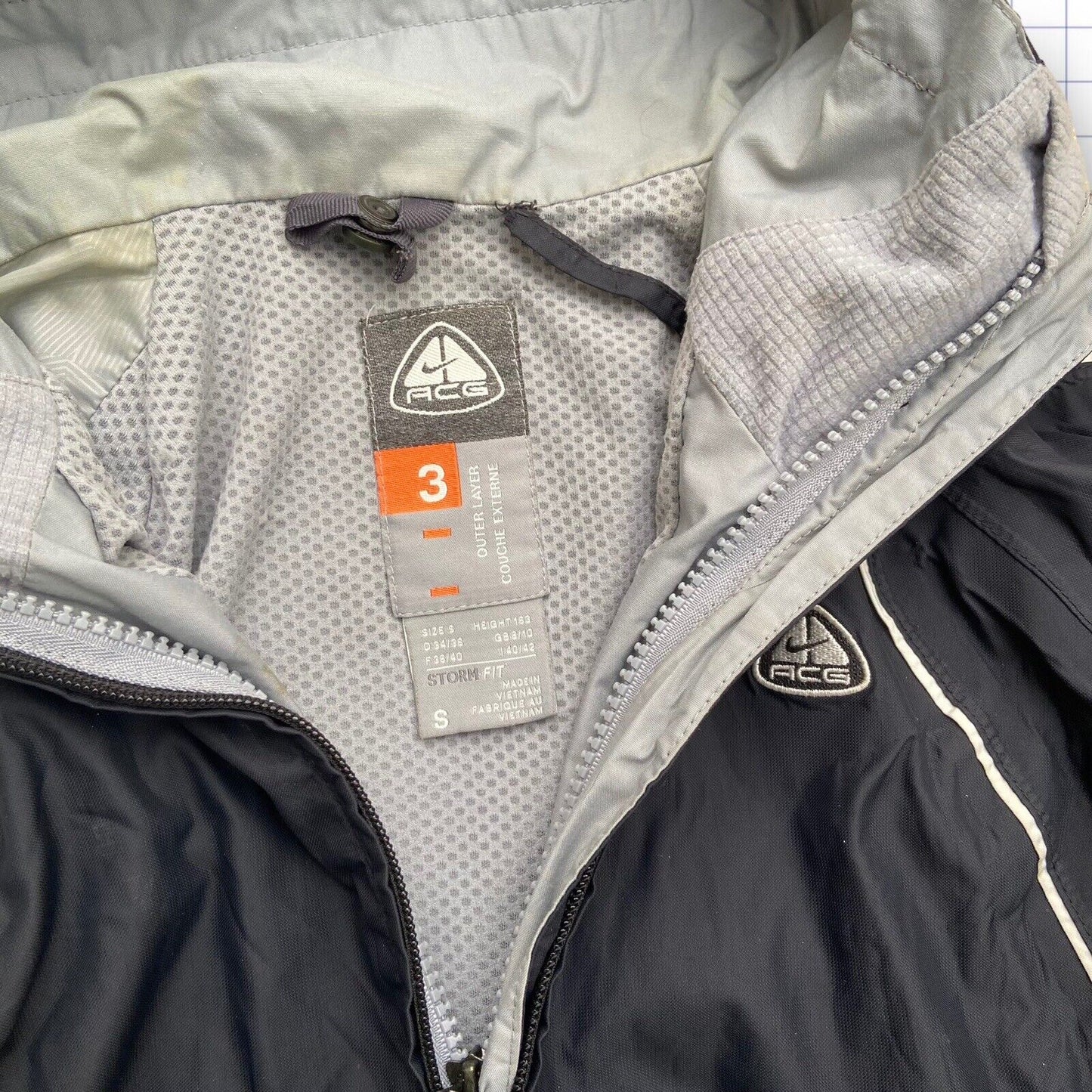 Vintage Nike ACG  Storm Fit Jacket - S