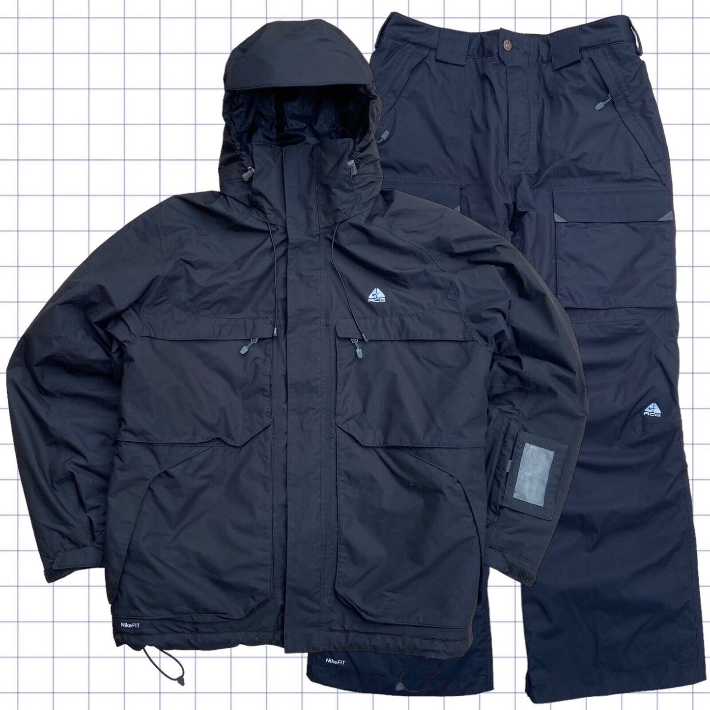 Nike ACG Layer 3 Ski/Boarding Suit Jacket & Trousers - L