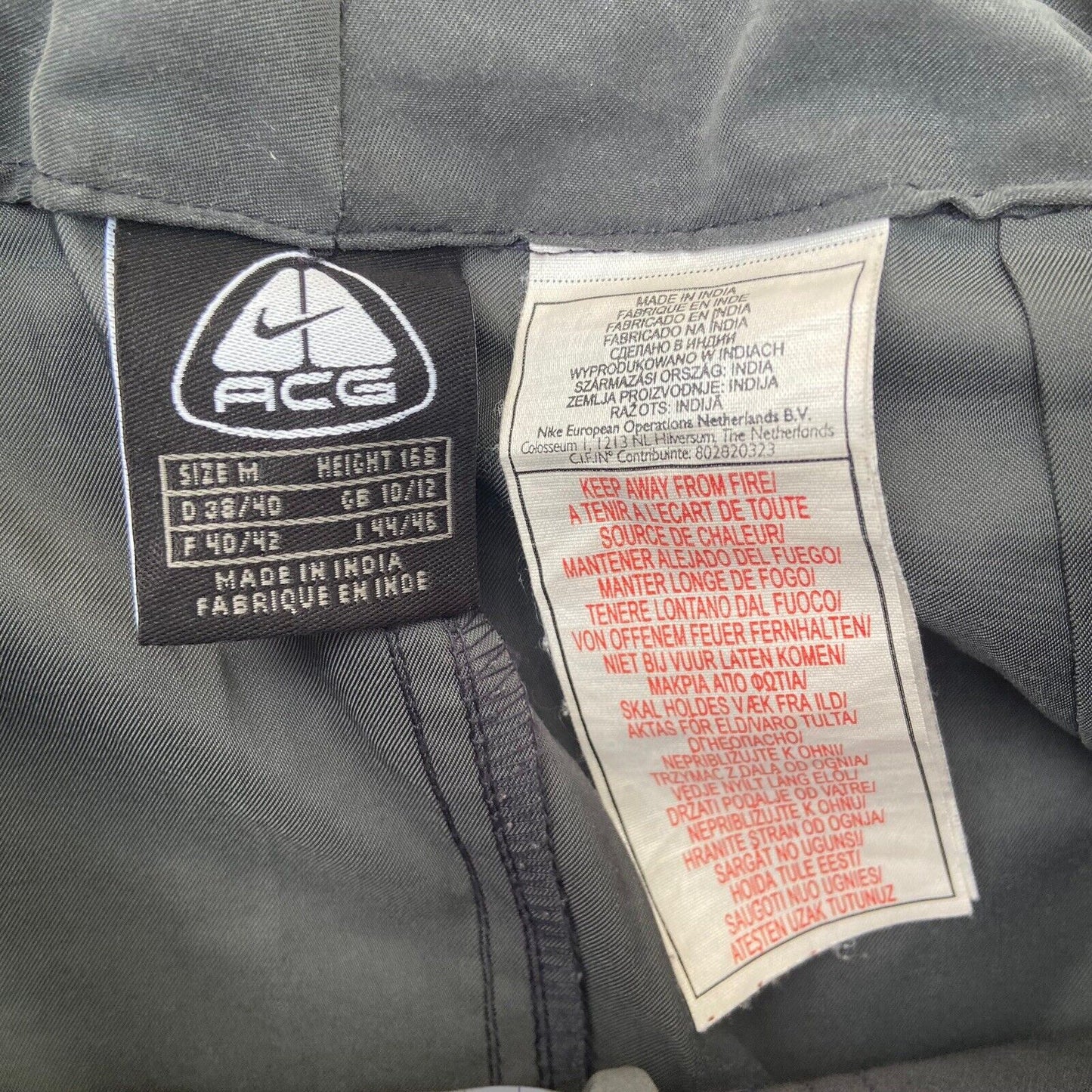 Vintage Nike ACG 2 In 1 Detachable Skirt - M