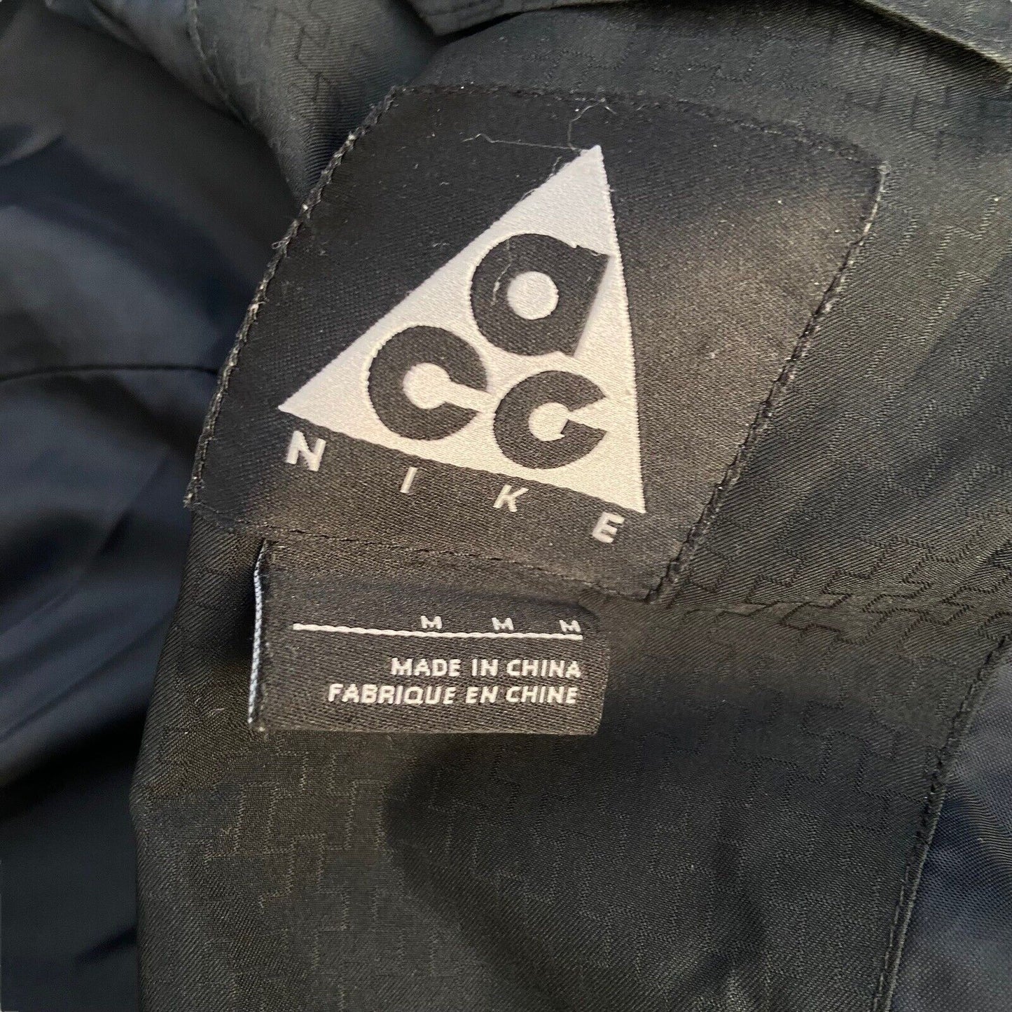 Vintage Nike ACG Black Puffer Jacket - M