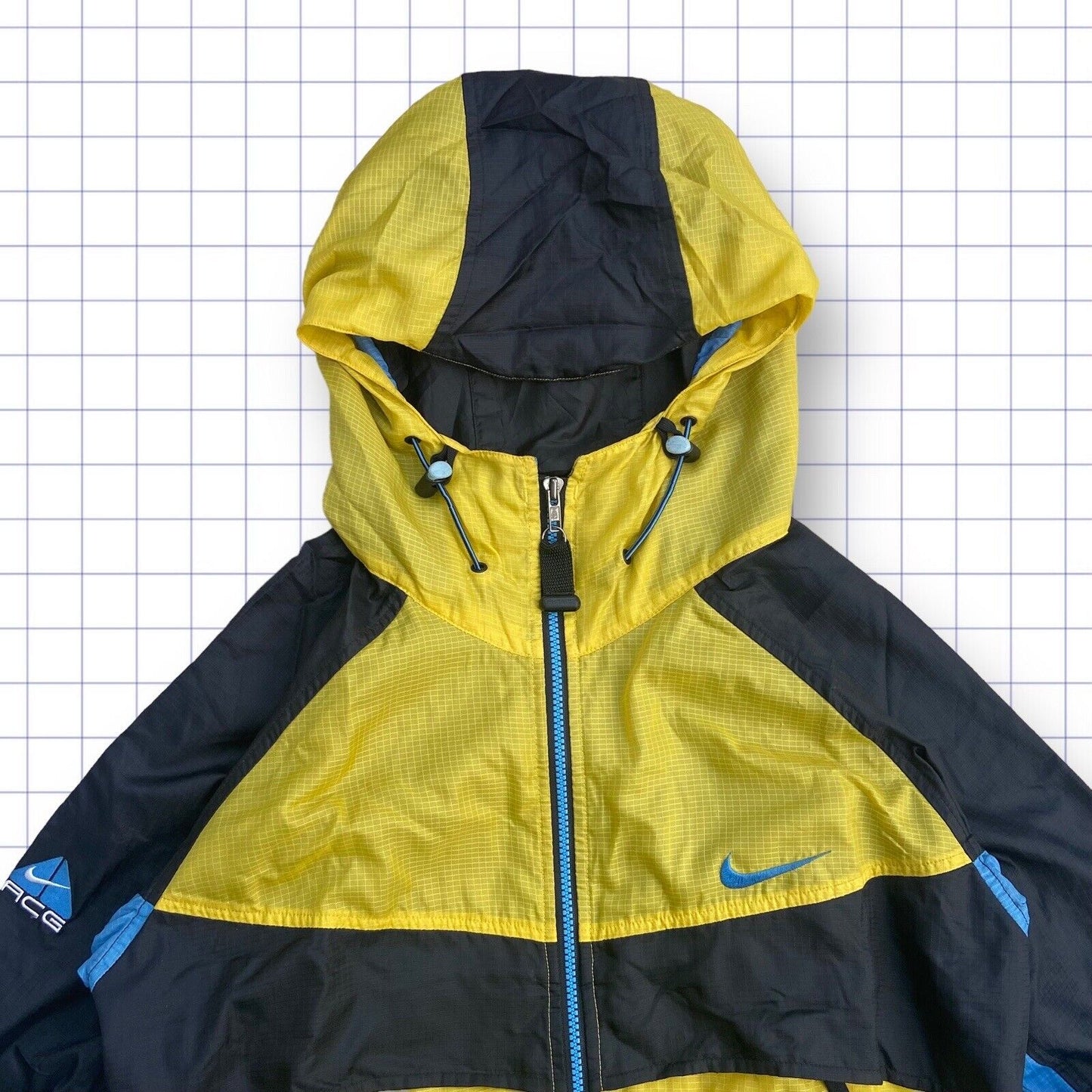 Rare Vintage 90’s Nike ACG Packable Windbreaker Jacket - M